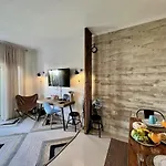 Stylish 1 By Homing Apartment *